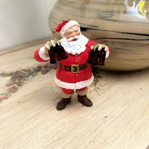 Hallmark 1995 Refreshing Gift Coca Cola Bottles Ornament